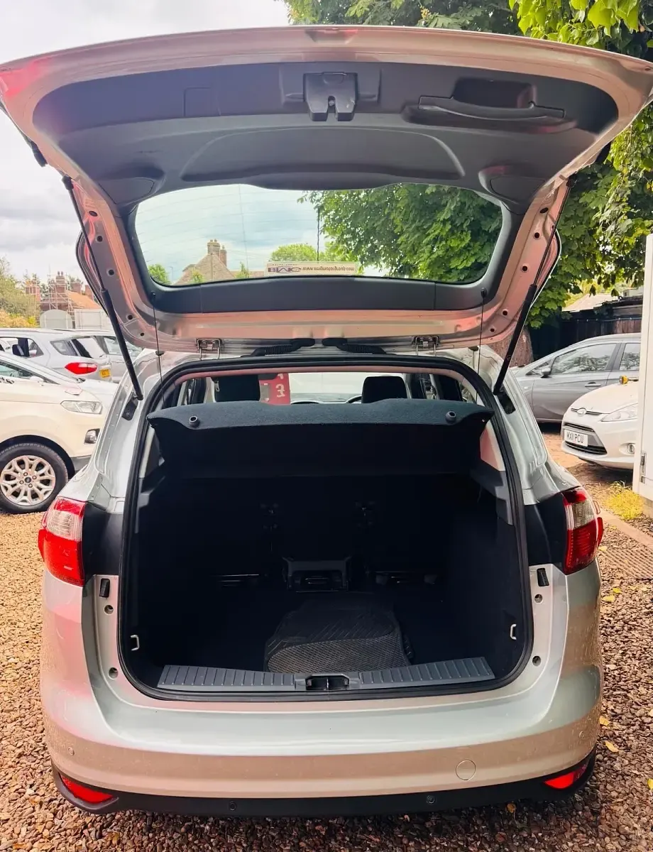 Used Ford C-MAX Titanium 2012 Silver MPV