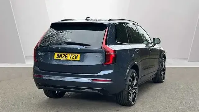 Usado Volvo XC90 Ultra 250 HP (183 kW) 2026 Azul SUV