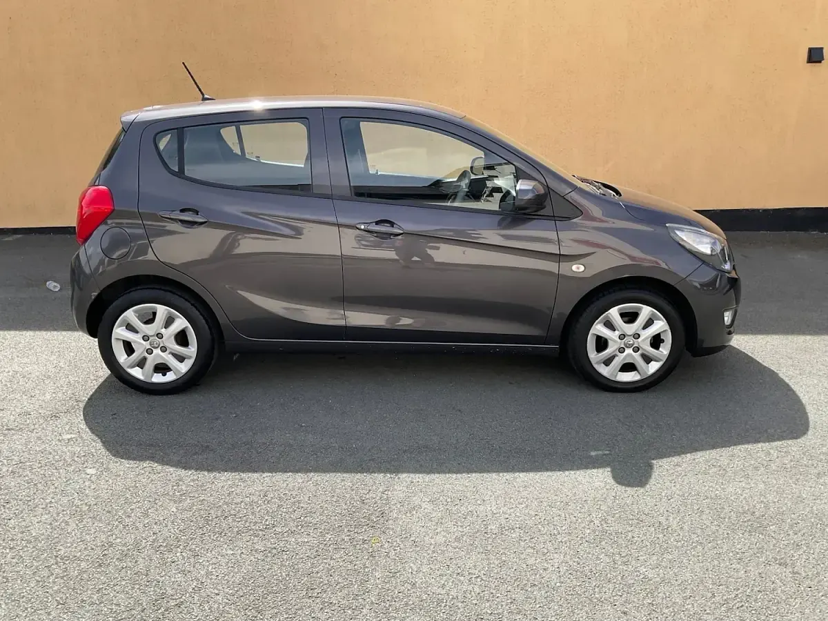 Used Vauxhall Viva 75 HP (55 kW) 2015 Grey Hatchback
