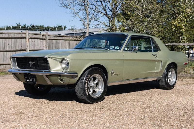 Used Ford Mustang 2013 Green Coupe