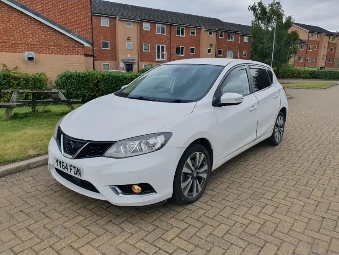 Used Nissan Pulsar N-TEC 115 HP (84 kW) 2014 White Hatchback