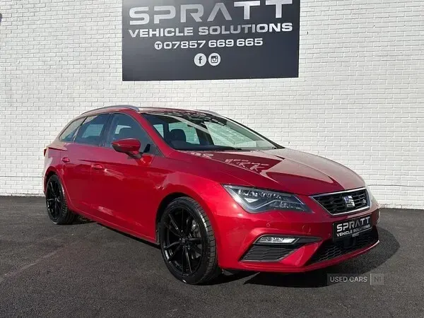 Used Seat Leon FR 2017 Red Estate