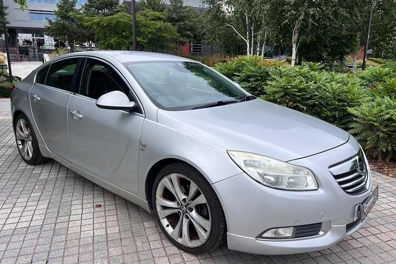 Silver Used 2010 Vauxhall Insignia SRi Hatchback | £1,450 (Good price) - Image 1/1
