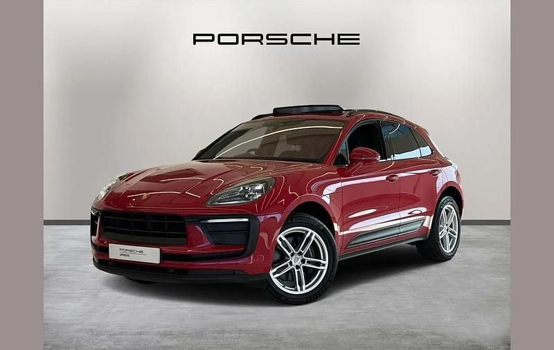 Used Porsche Macan 261 HP (191 kW) 2024 Red SUV