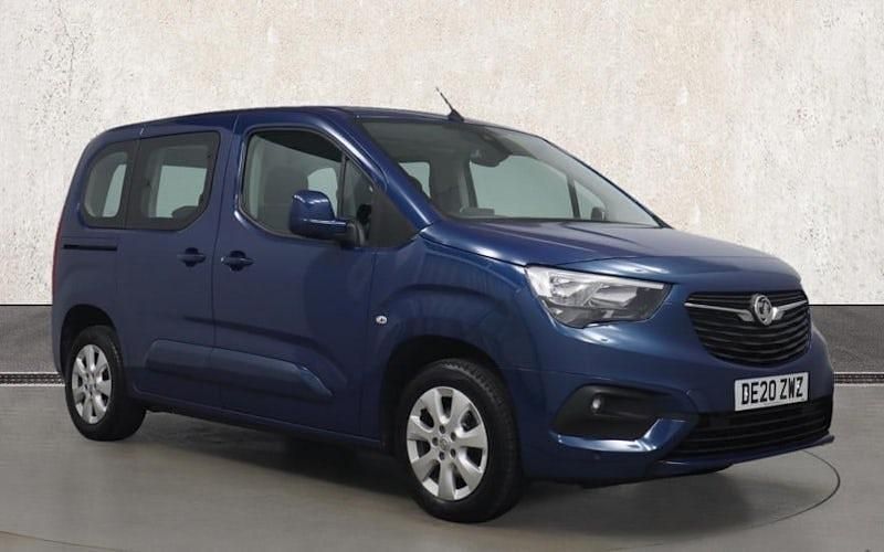 Blue Used 2020 Vauxhall Combo MPV | £11,490 (Fair price) - Image 1/3