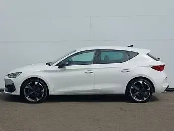 Used Cupra Leon 150 HP (110 kW) 2024 White Hatchback