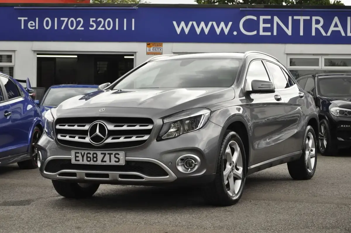 Used Mercedes GLA220 Executive 174 HP (127 kW) 2018 Grey SUV