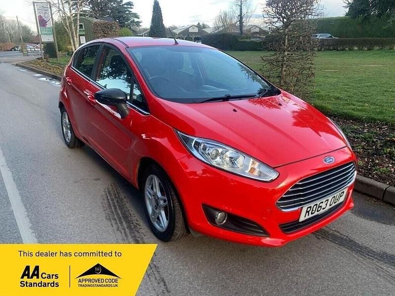Red Used 2013 Ford Fiesta Zetec Hatchback | £3,495 (Fair price) - Image 1/3
