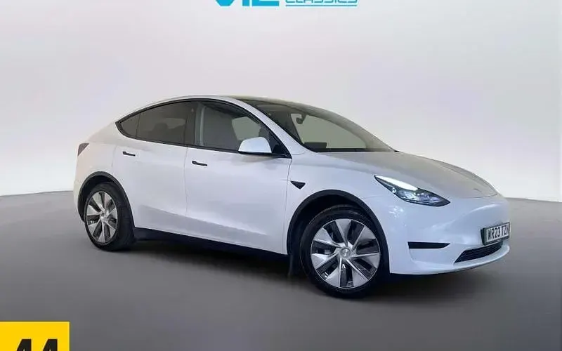 Used Tesla Model Y Standard Range 219 kW (299 HP) 2023 SUV