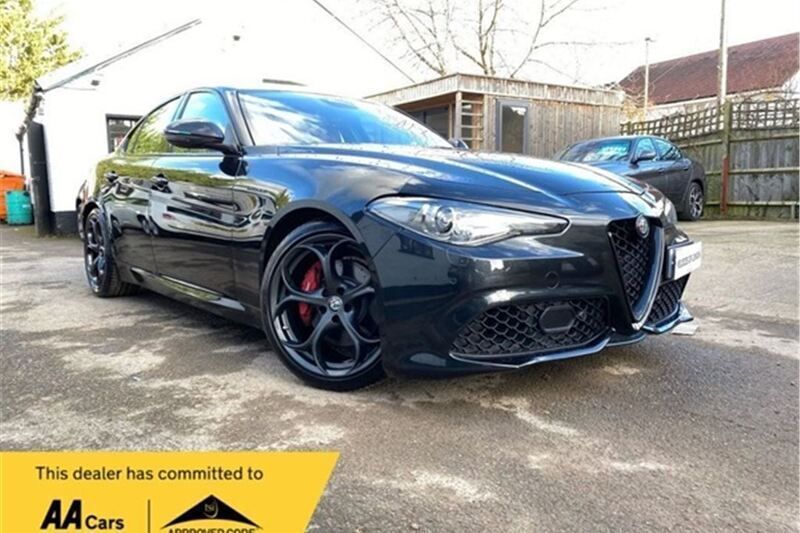 Black Used 2018 Alfa Romeo Giulia Saloon Veloce Sedan | £22,995 (Expensive) - Image 1/4