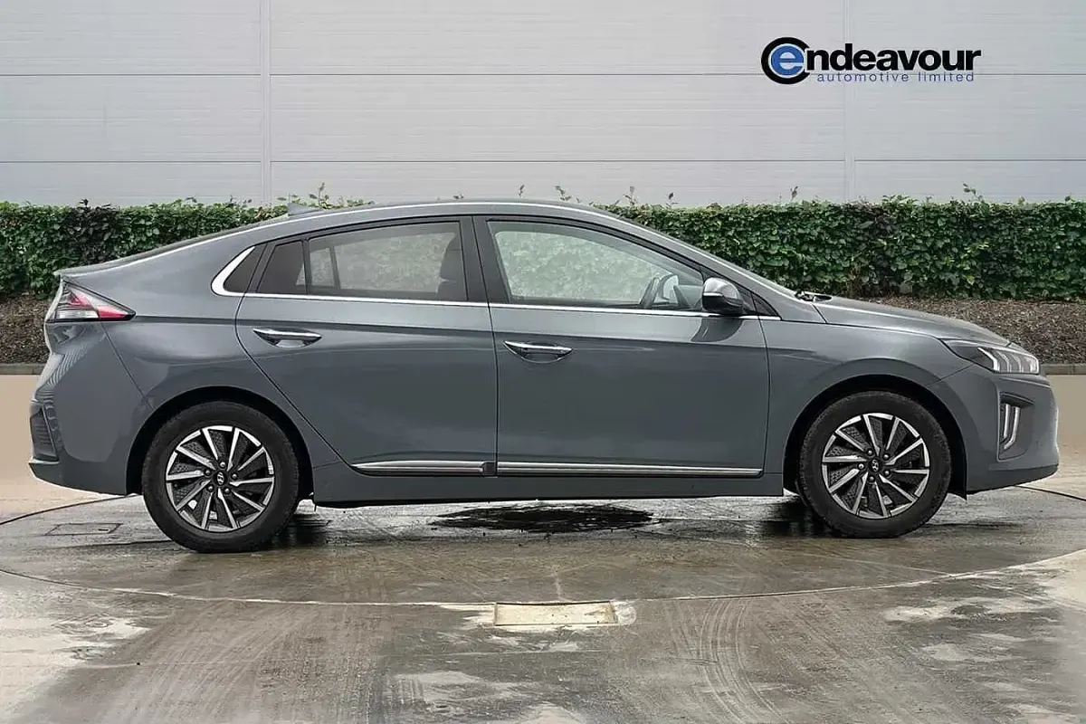 Used Hyundai Ioniq Premium SE 100 kW (136 HP) 2022 Grey Hatchback