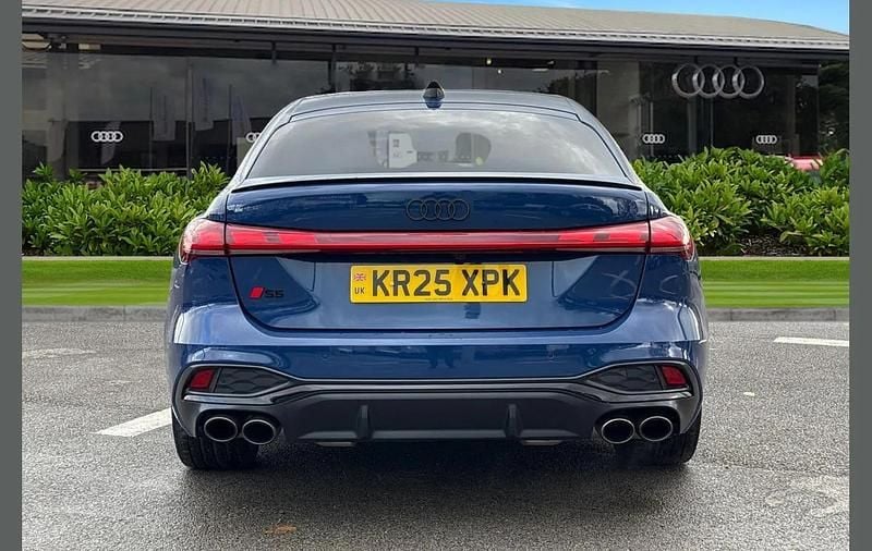 Used Audi S5 Advanced 367 HP (269 kW) 2025 Blue Estate