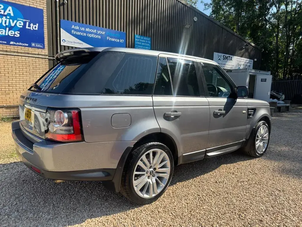 Used Land Rover Range Rover SE 2011 Grey SUV