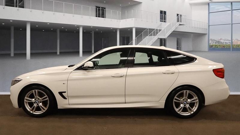 Used BMW 318 Gran Turismo M Sport 143 HP (105 kW) 2014 White Hatchback
