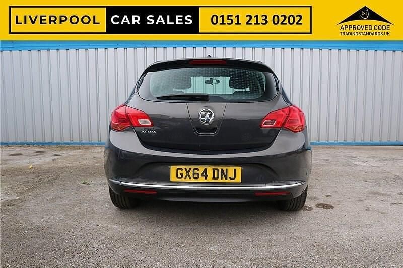 Used Vauxhall Astra 95 HP (69 kW) 2014 Grey Hatchback