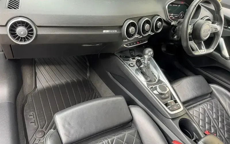 Usado Audi TT Roadster S-Line 197 CV (144 kW) 2023 Descapotable