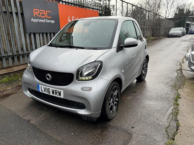 Usado Smart ForTwo Coupé Premium 2016 Prateado Coupé
