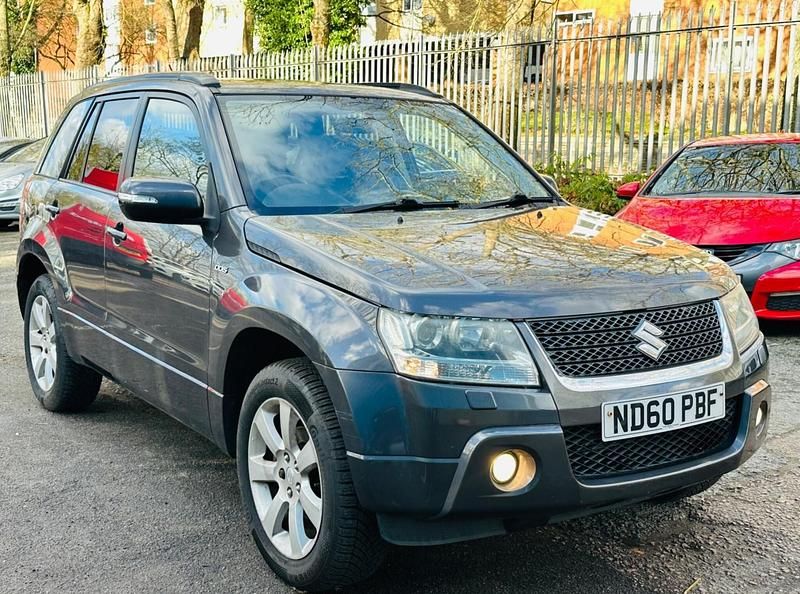 Used Suzuki Grand Vitara SZ5 129 HP (94 kW) 2010 Grey Estate