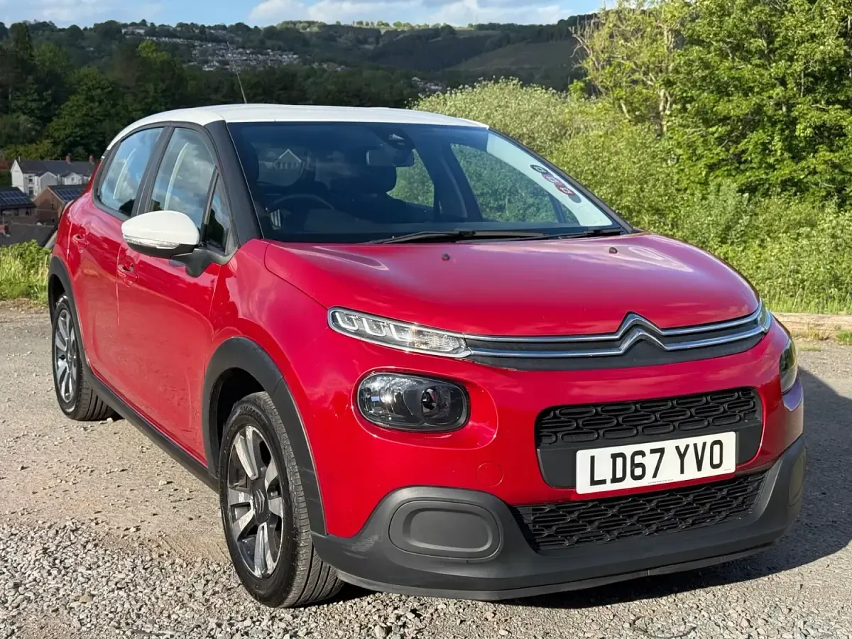 Used Citroën C3 Feel 81 HP (59 kW) 2017 Red Hatchback
