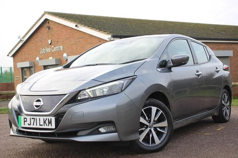 Used Nissan Leaf Acenta 110 kW (150 HP) 2021 Grey Hatchback