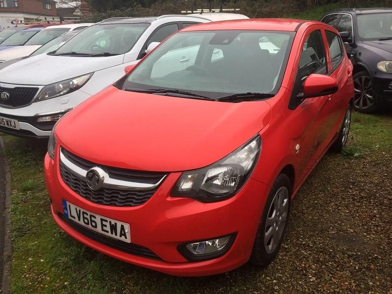Used Vauxhall Viva 75 HP (55 kW) 2016 Red Hatchback