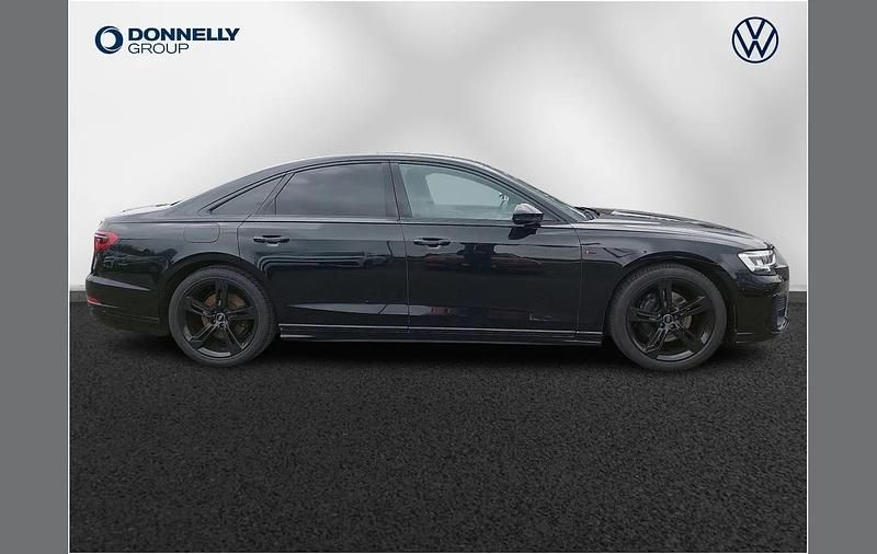 Used Audi A8L S-Line 282 HP (207 kW) 2022 Black Sedan