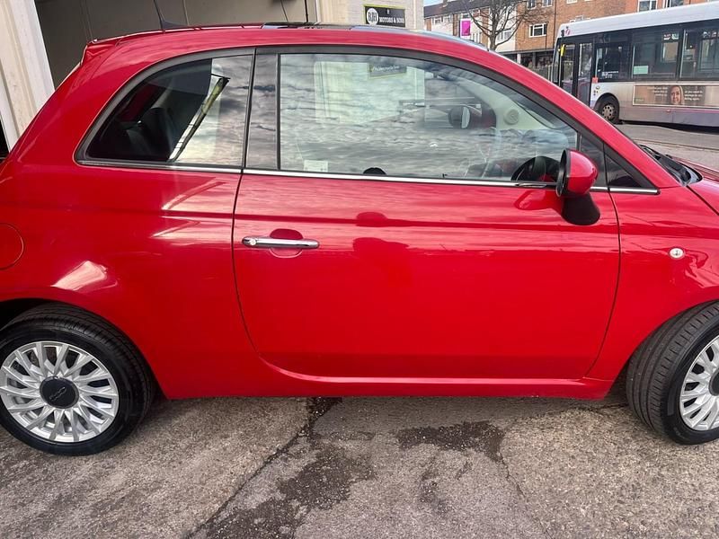 Used Fiat 500 Lounge 69 HP (50 kW) 2019 Red Hatchback