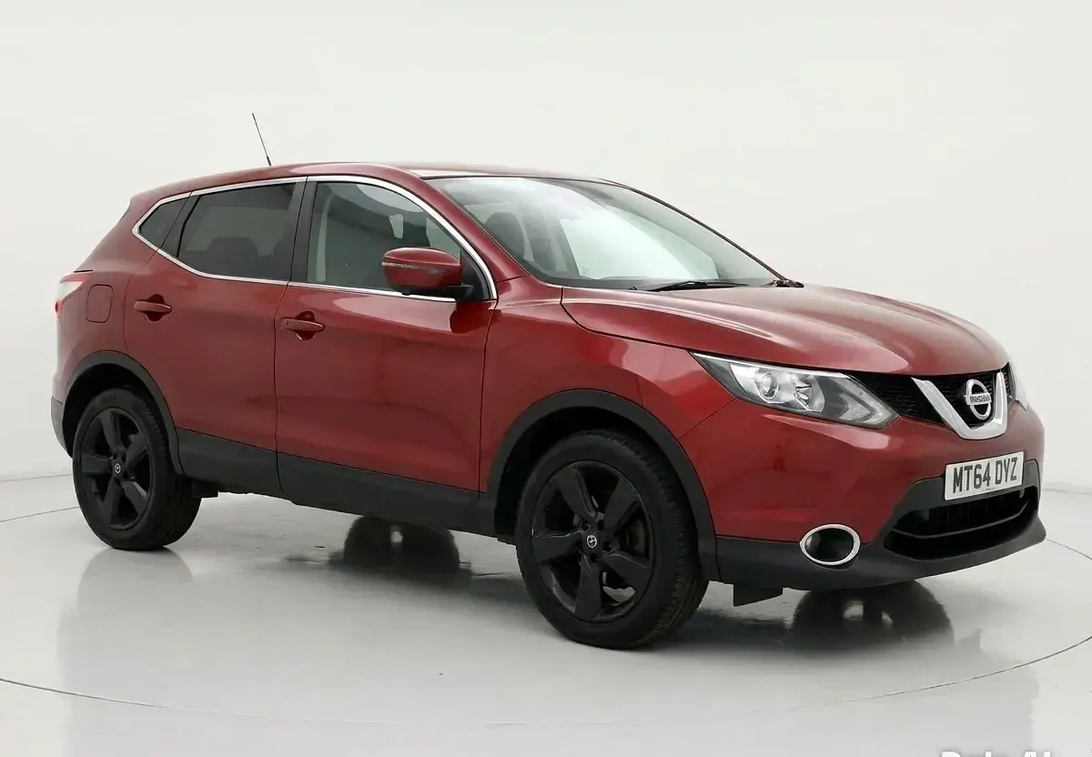 Used Nissan Qashqai N-Connecta 115 HP (84 kW) 2017 Red SUV