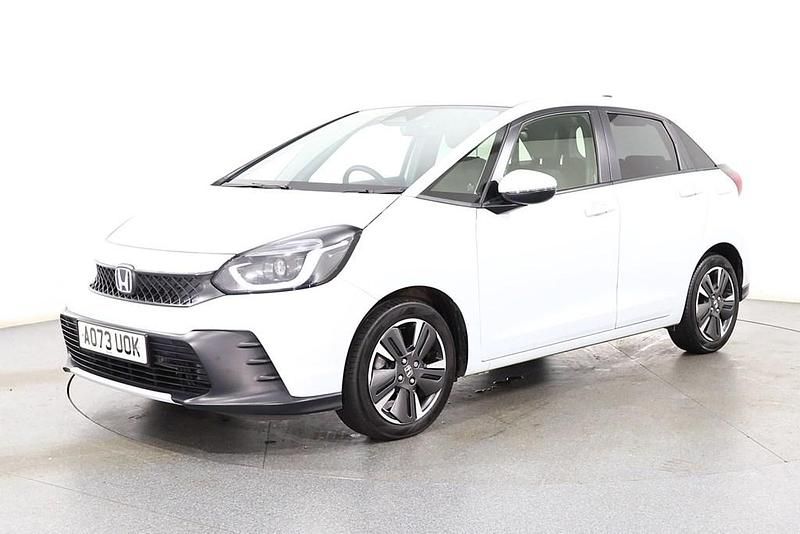 Begagnad Honda Jazz Advance 2023 Vit Halvkombi