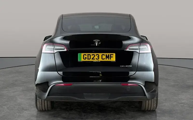 Used Tesla Model Y Long Range AWD 286 kW (389 HP) 2023 Black SUV