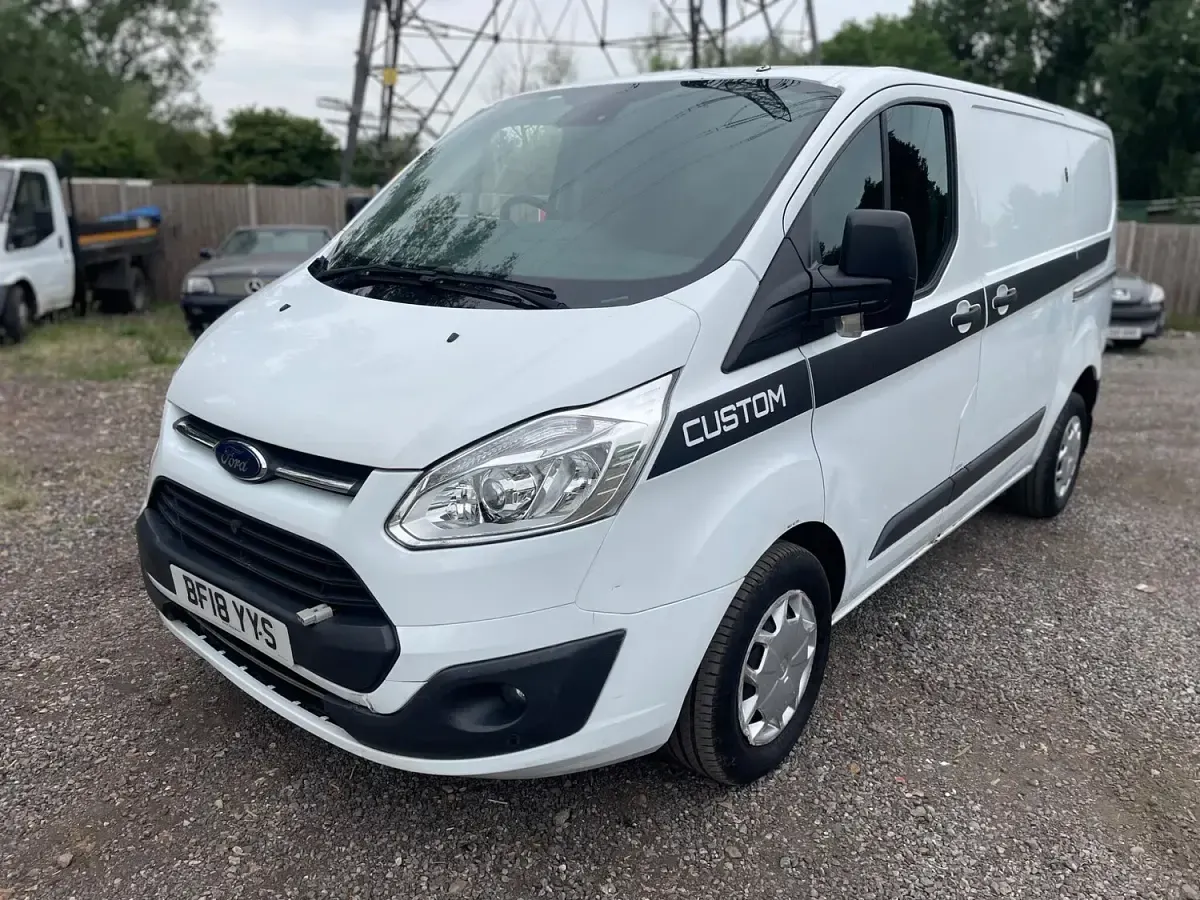 Used Ford Transit Custom Trend 105 HP (77 kW) 2018 White Van