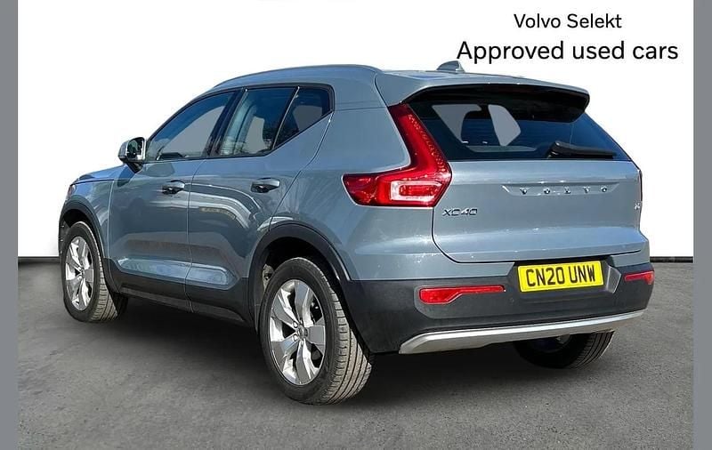 Used Volvo XC40 Momentum 161 HP (118 kW) 2020 Grey SUV