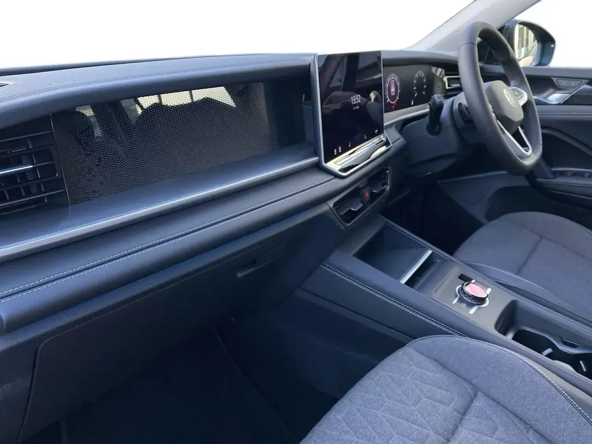 Used VW Tayron Life 150 HP (110 kW) 2025 Black SUV