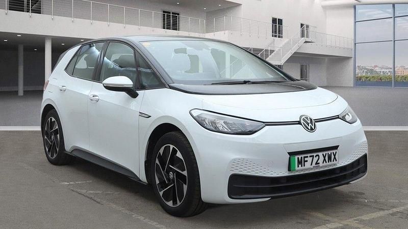 Used VW ID.3 Pro 106 kW (145 HP) 2022 White Hatchback