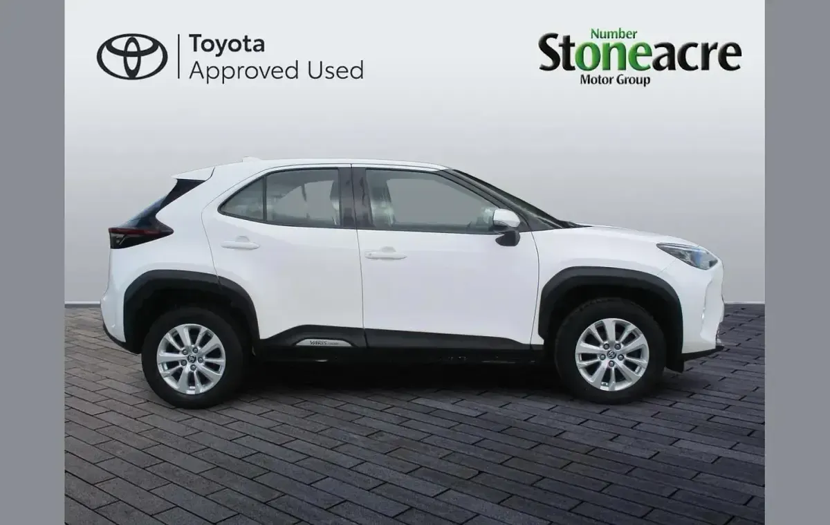 Used Toyota Yaris Cross 113 HP (83 kW) 2023 White SUV