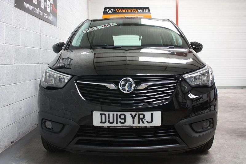 Used Vauxhall Crossland X S 102 HP (75 kW) 2019 Black SUV