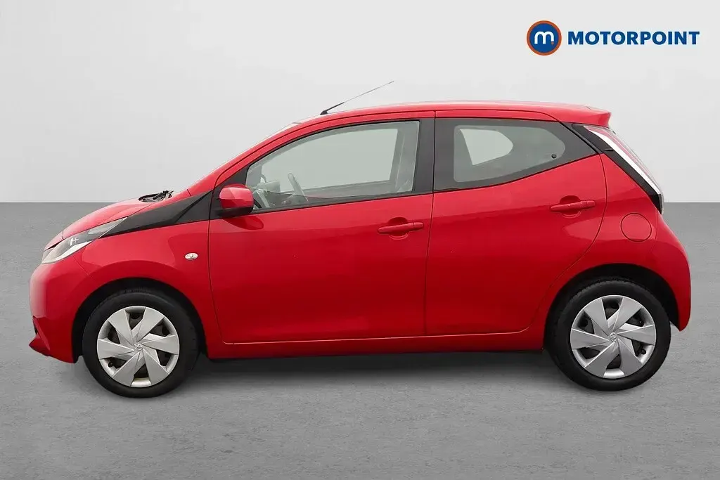 Used Toyota Aygo X-play 2016 Red Hatchback