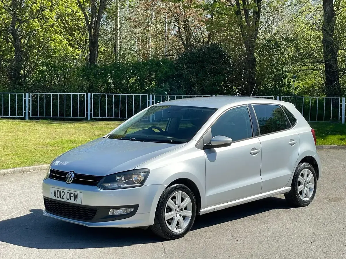 Used VW Polo Match 75 HP (55 kW) 2012 Silver Hatchback