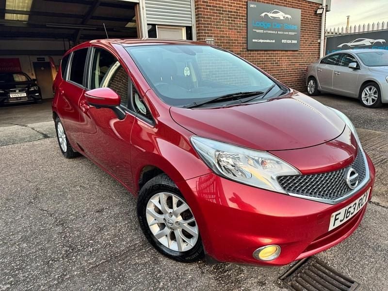 Red Used 2013 Nissan Note Acenta Premium MPV | £2,490 (Fair price) - Image 1/4