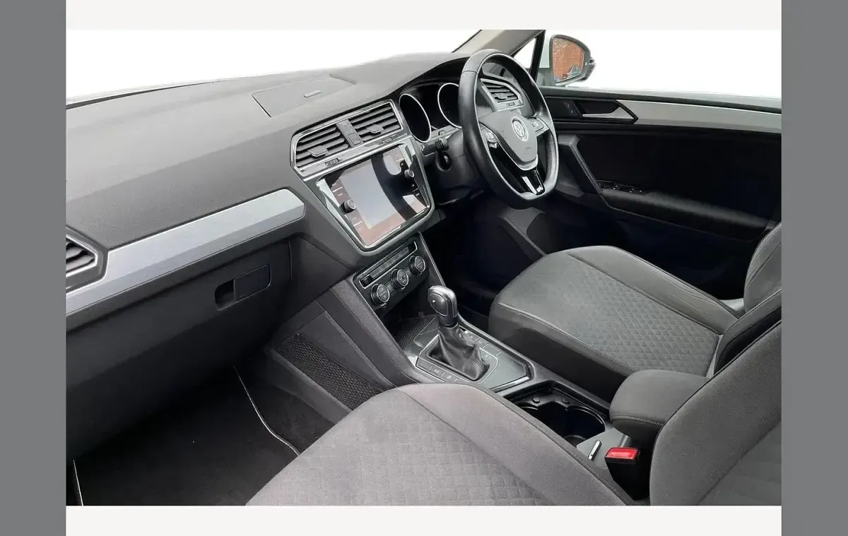 Used VW Tiguan Match 150 HP (110 kW) 2020 Pure white SUV