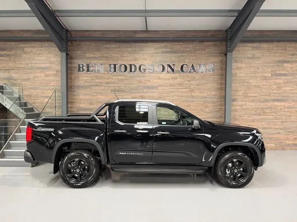 New VW Amarok PanAmericana 240 HP (176 kW) 2026 Black Pickup