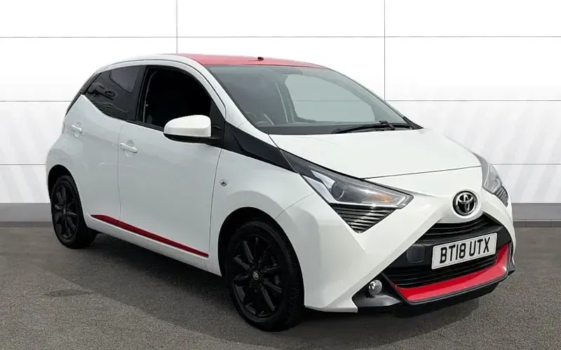 Used Toyota Aygo x-press 69 HP (50 kW) 2018 Hatchback