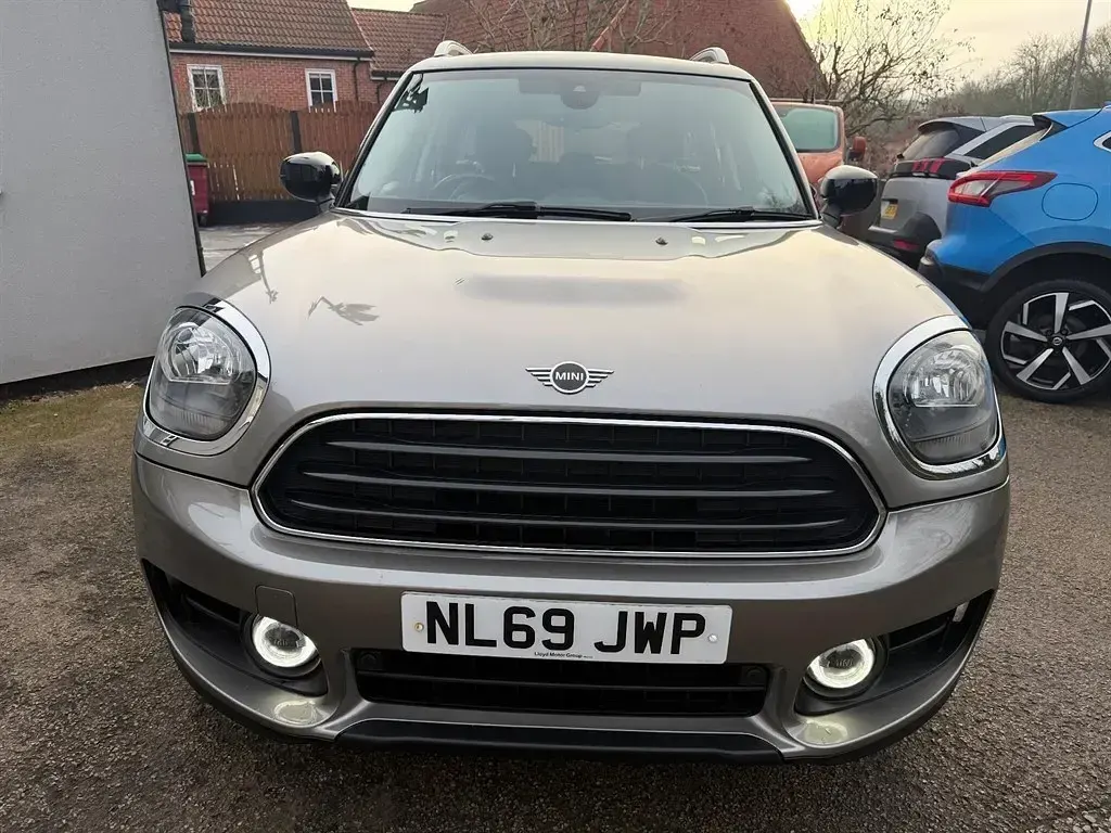 Używany Mini Cooper D Countryman Classic 2019 Srebrny SUV
