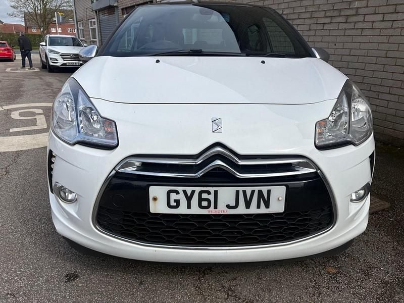 Used Citroën DS3 2011 White Hatchback