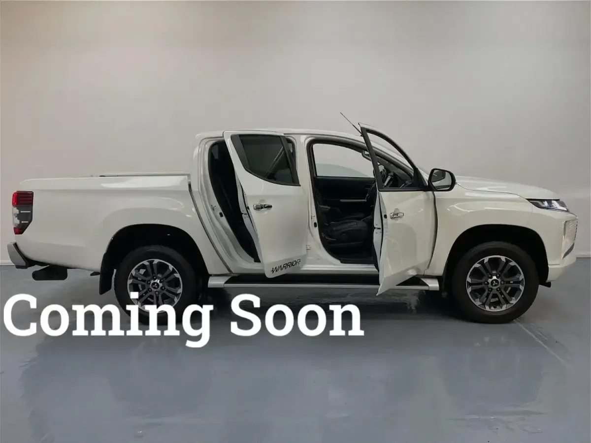 Usado Mitsubishi L200 Warrior 150 CV (110 kW) 2020 Blanco Pickup/Camioneta