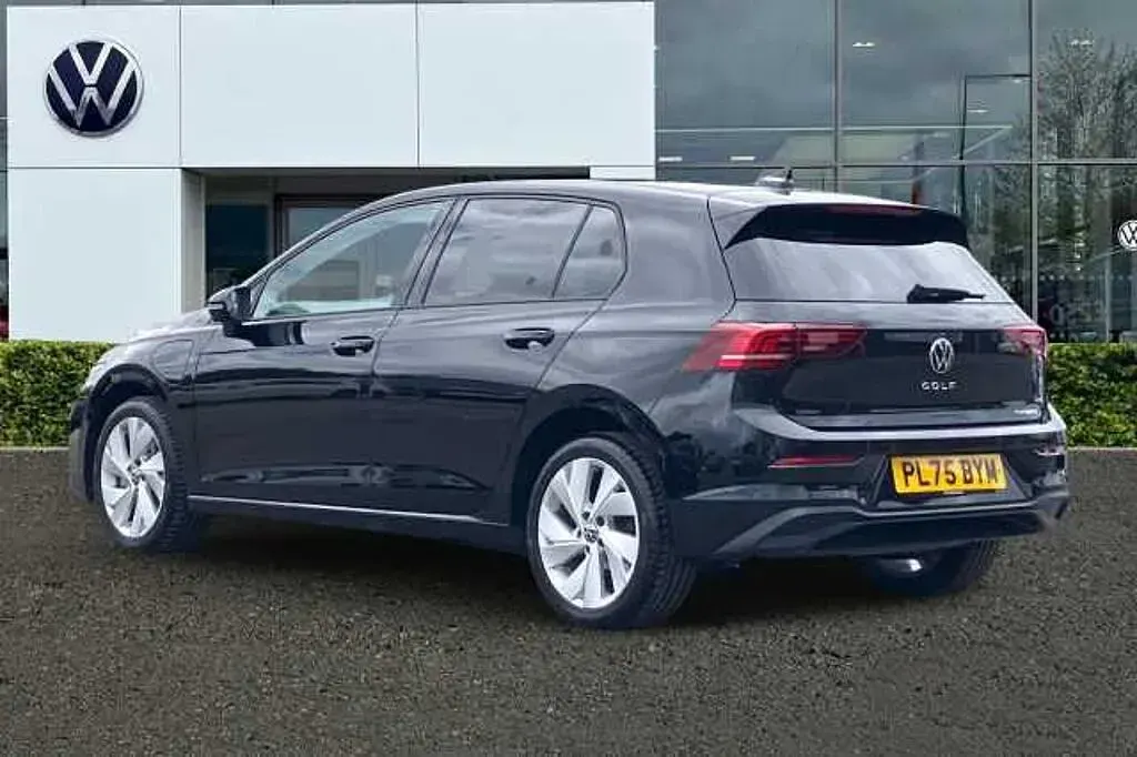Used VW Golf VIII 204 HP (150 kW) 2026