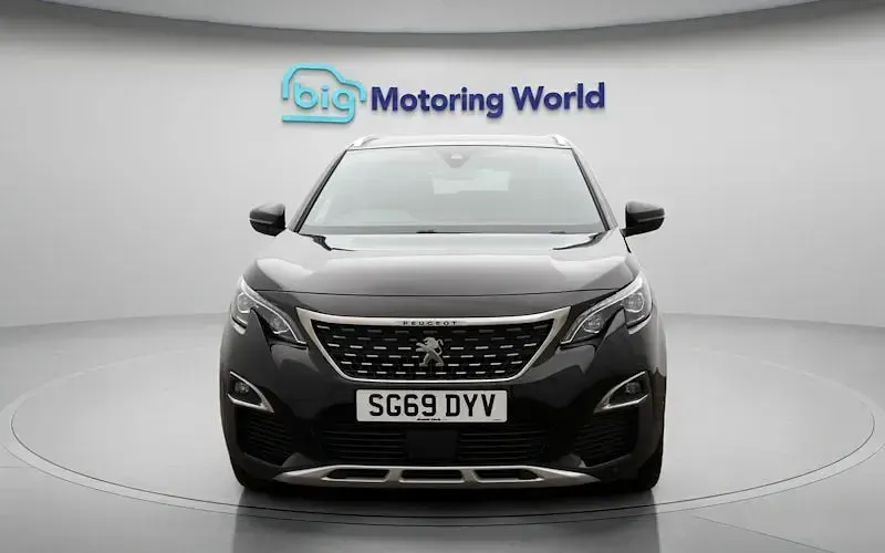 Second-hand Peugeot 3008 GT-line 131 CP (96 kW) 2019 Negru SUV