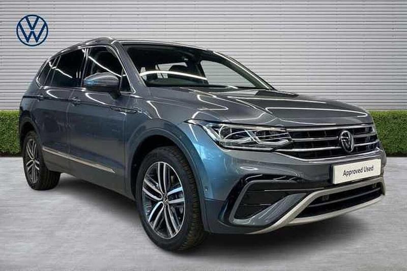 Used VW Tiguan Allspace Elegance 150 HP (110 kW) 2024 Grey SUV