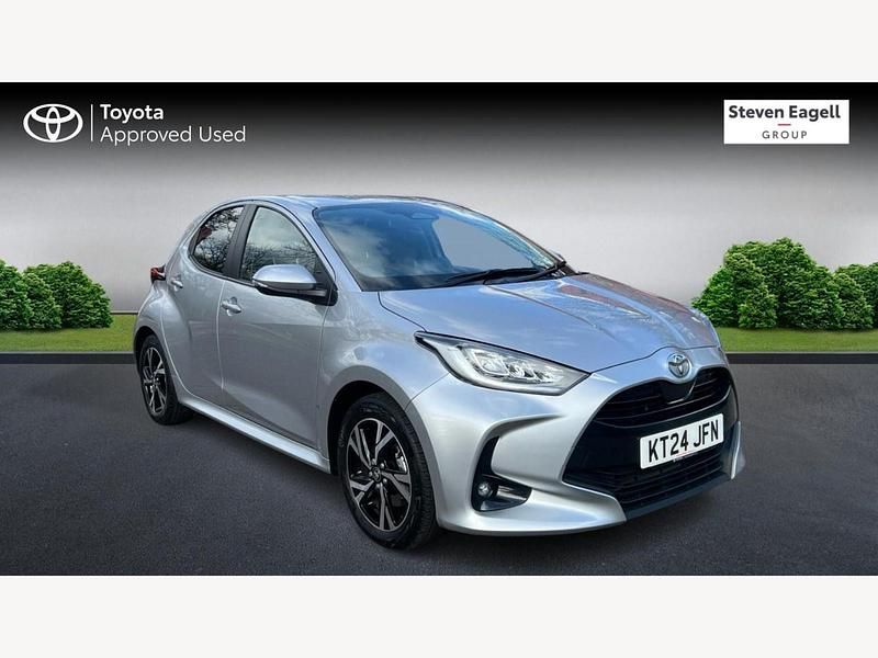 Used Toyota Yaris Hybrid Design 2024 Silver Hatchback