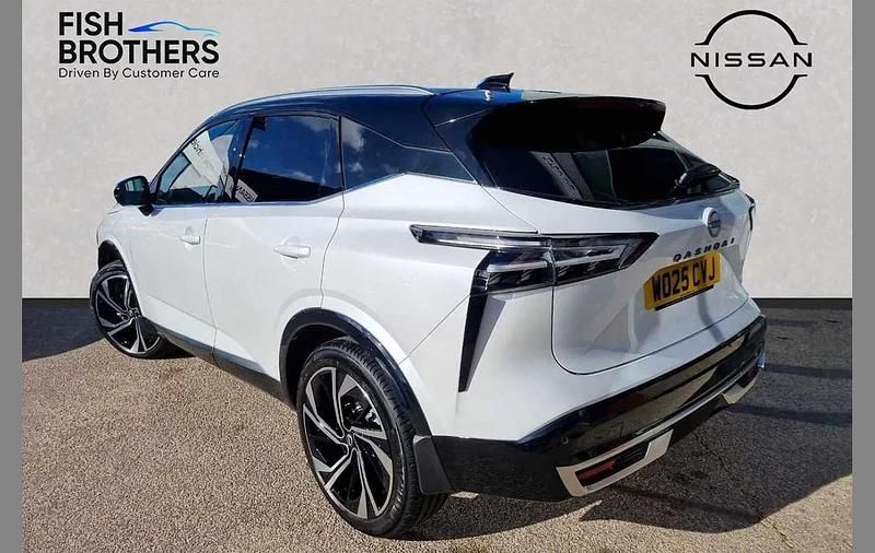 Used Nissan Qashqai Tekna+ 155 HP (114 kW) 2025 White SUV